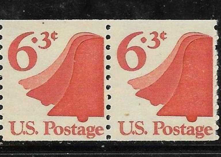 Scott 1518 Pair MNH Liberty Bell (6.3 cents)